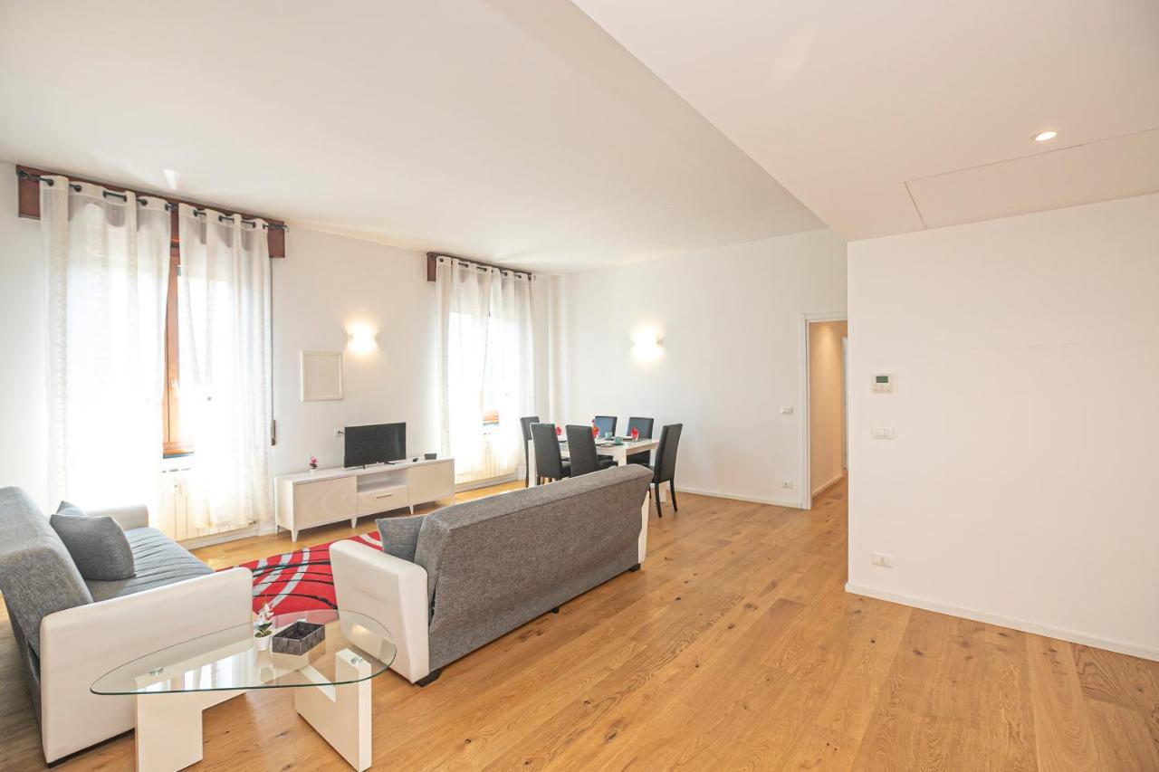 Splendid Apartment Генуя Экстерьер фото
